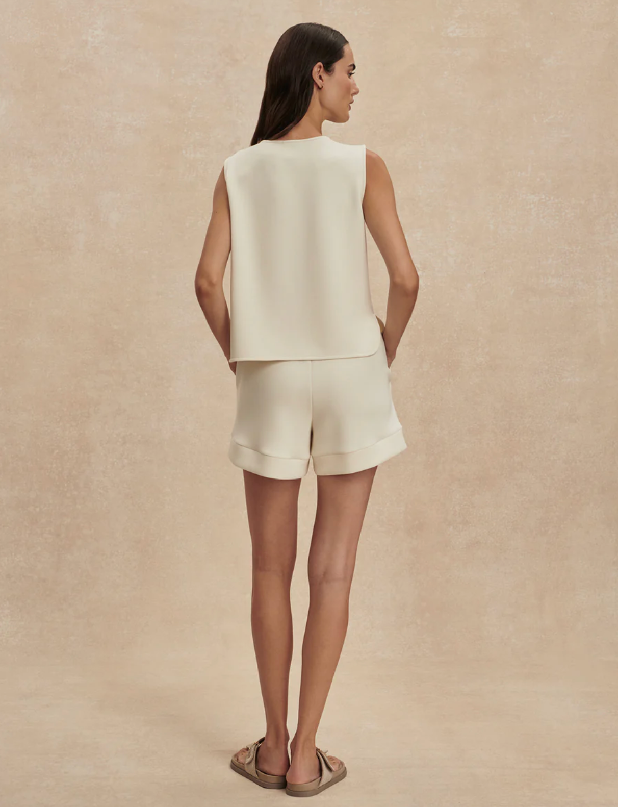 Button Tank