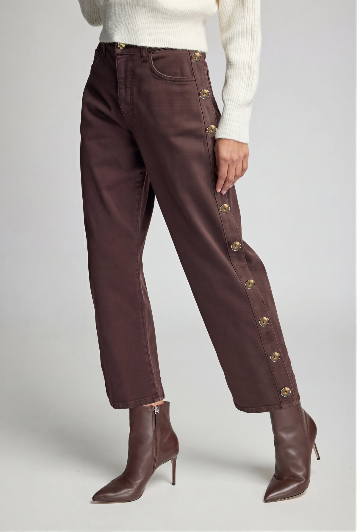 LARK BUTTON JEANS