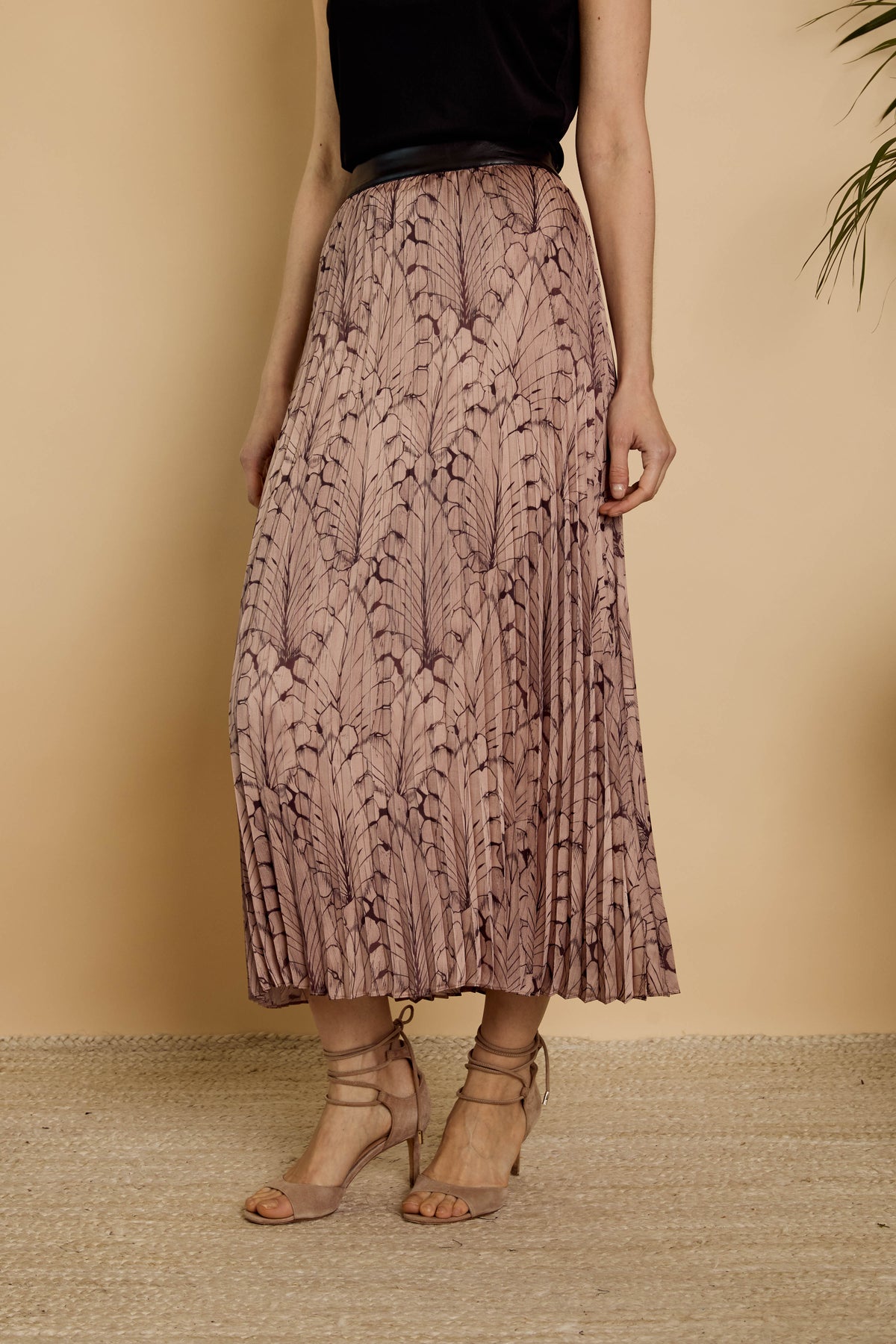 Mia Skirt in Feathered Canopy