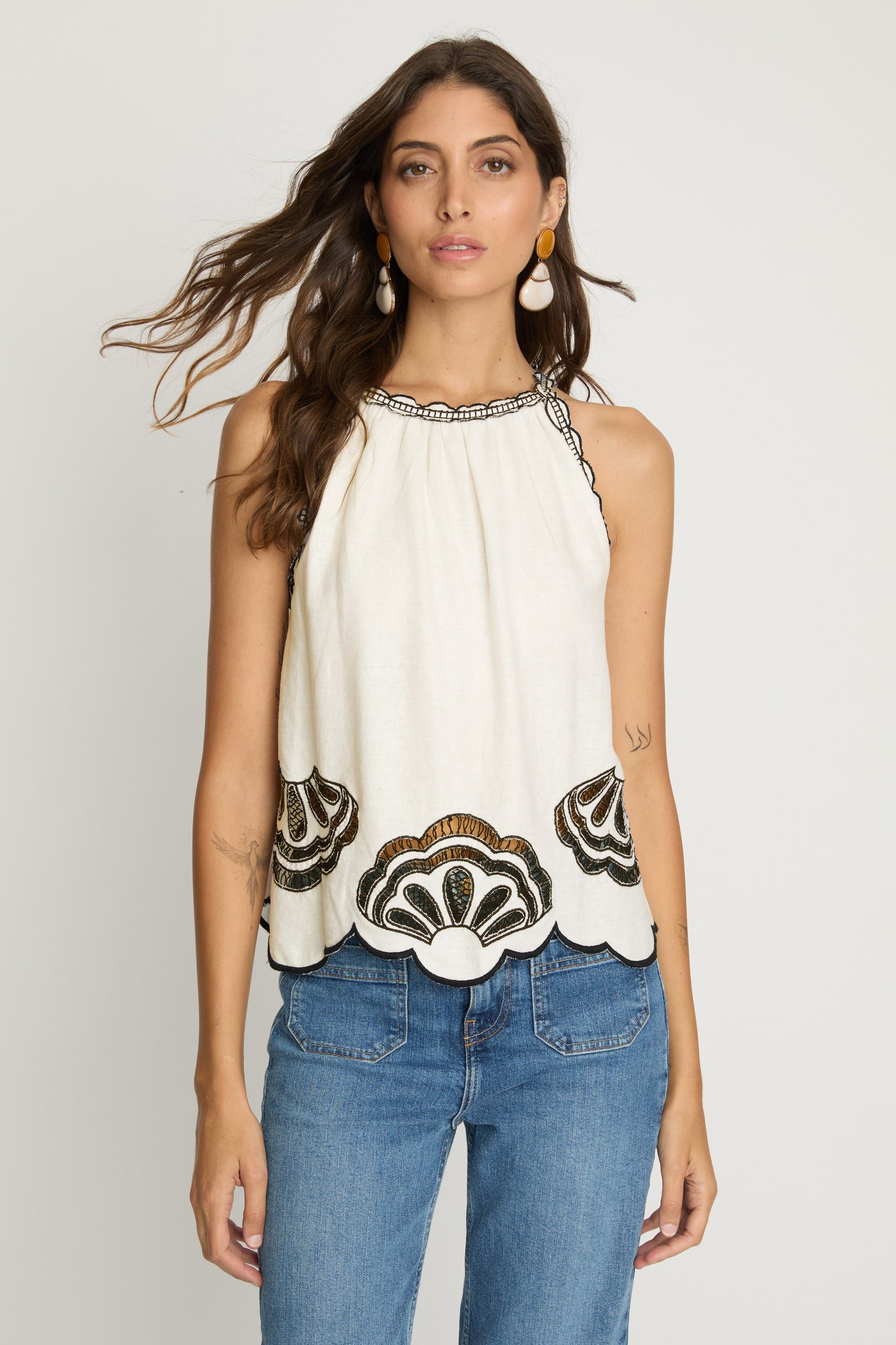 Hadley Top in White / Black Embroidery