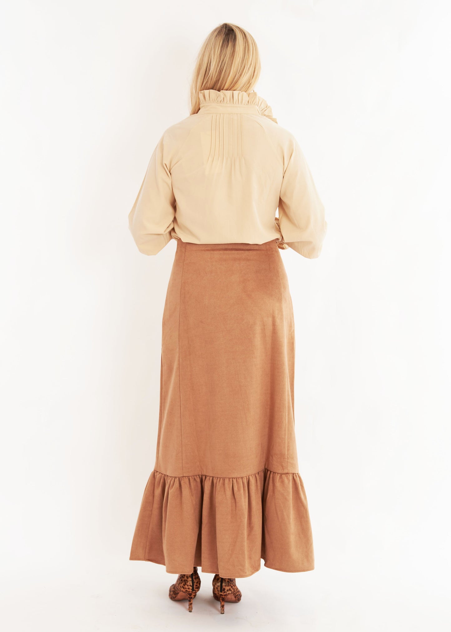 Hostess Skirt - Cinnamon