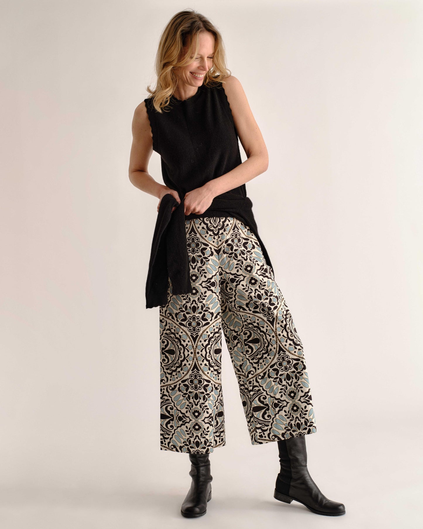 SP26 Lou Sweater Shell-Noir